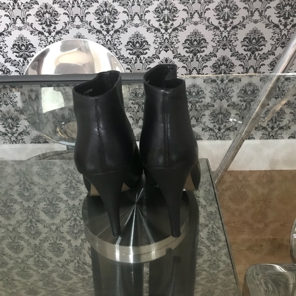 Zara Black Leather Booties - Picture 3 of 8